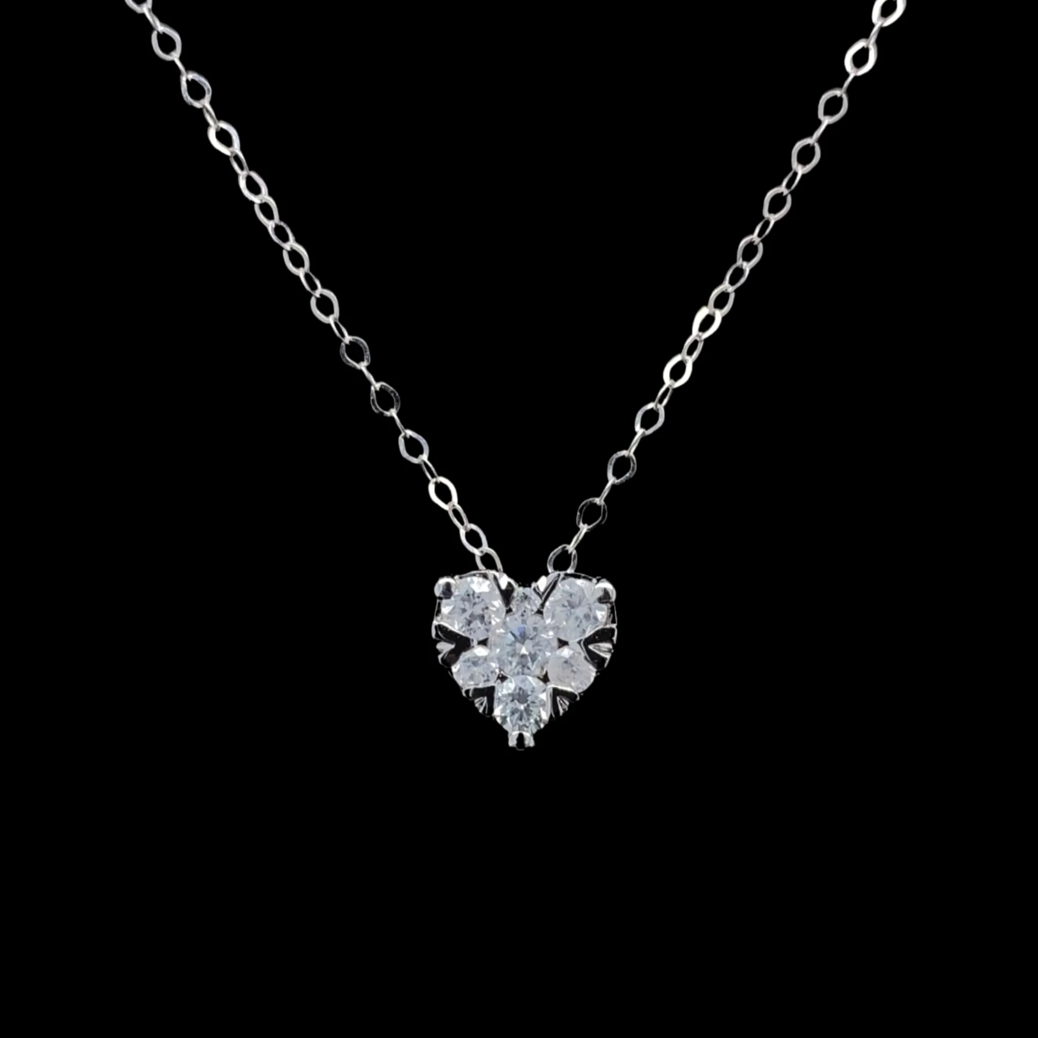 Classic Heart Halo Diamond Necklace 18kt