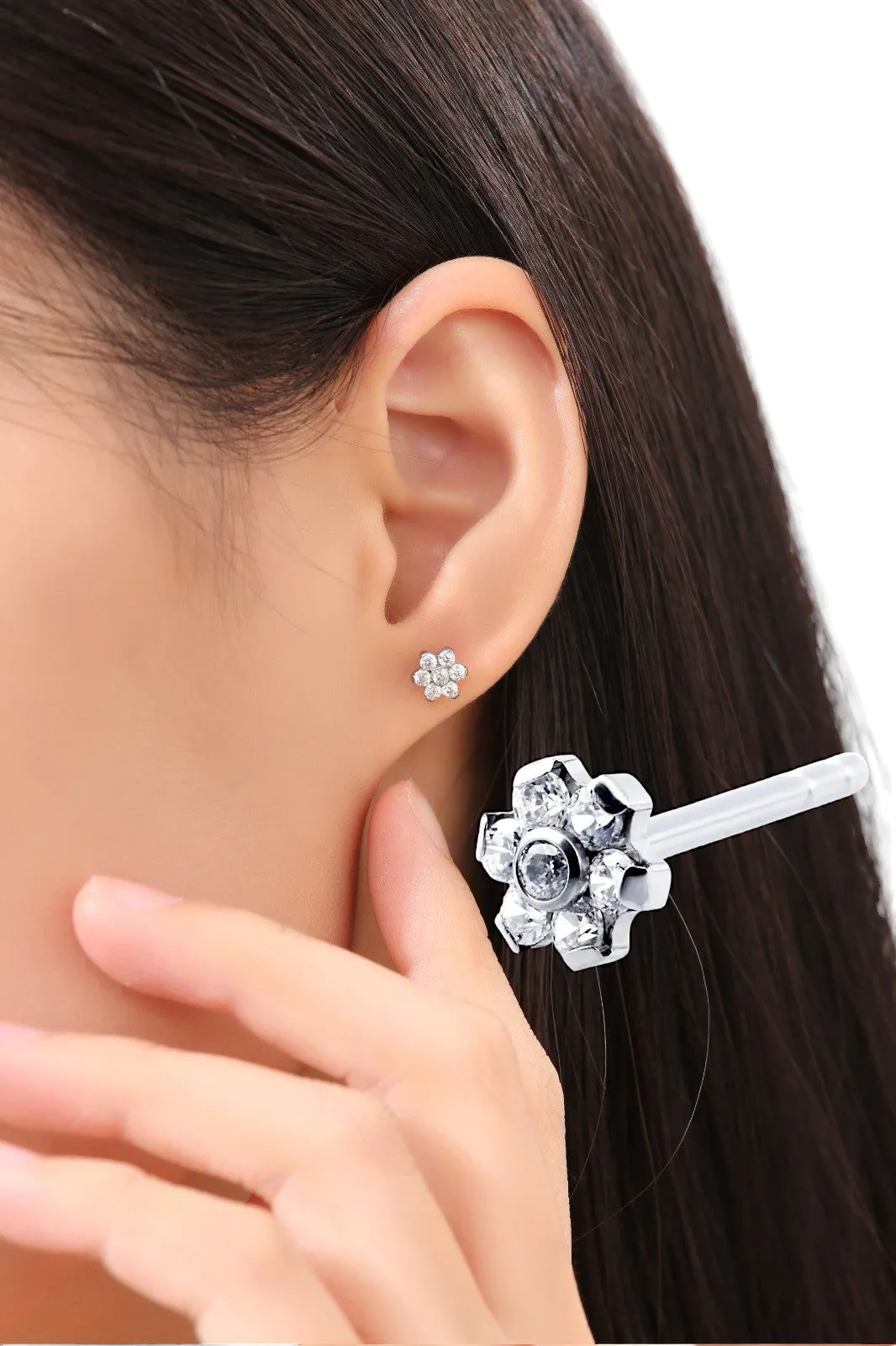 Flower ear stud