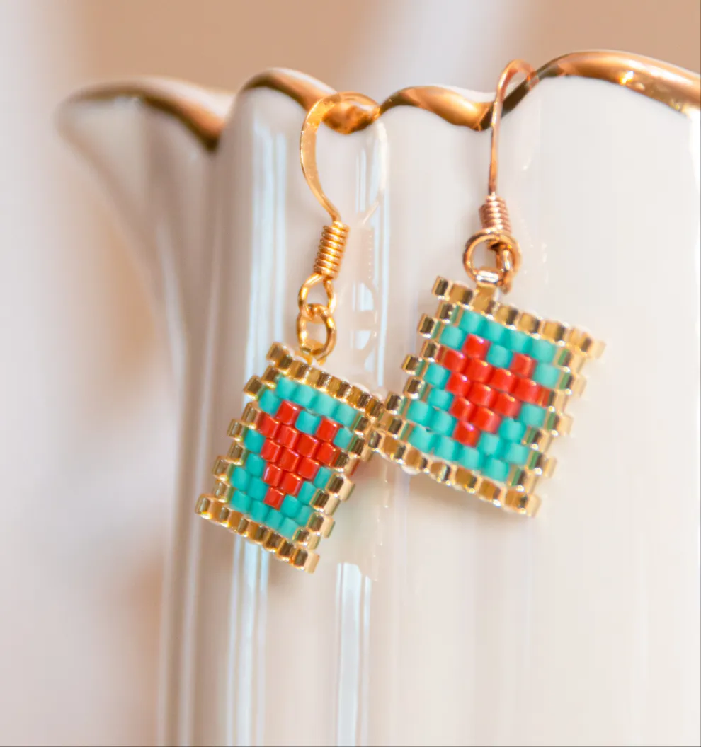 Friendly Heart Beaded earrings