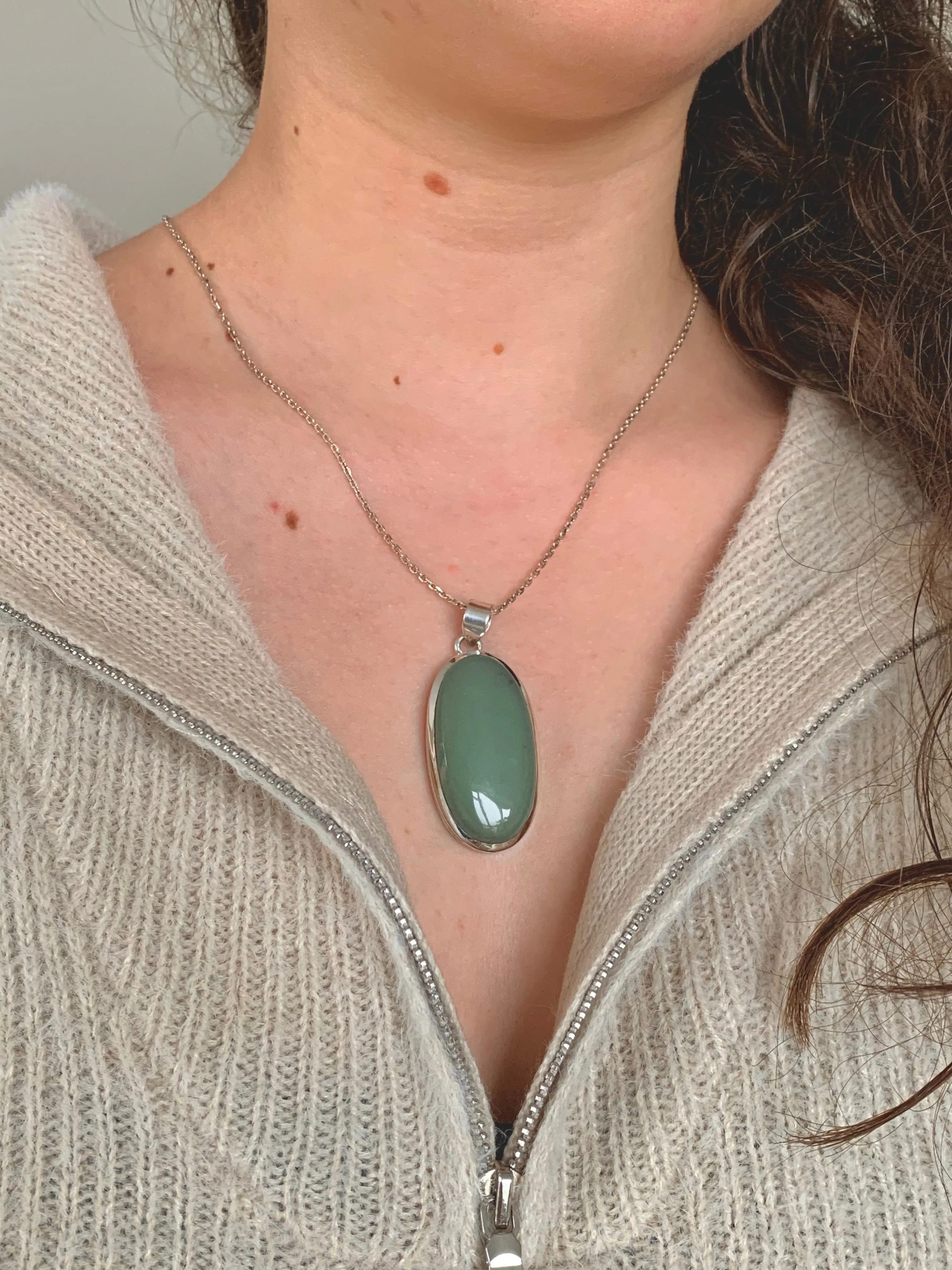 Green Aventurine Naevia Pendant - Long Oval