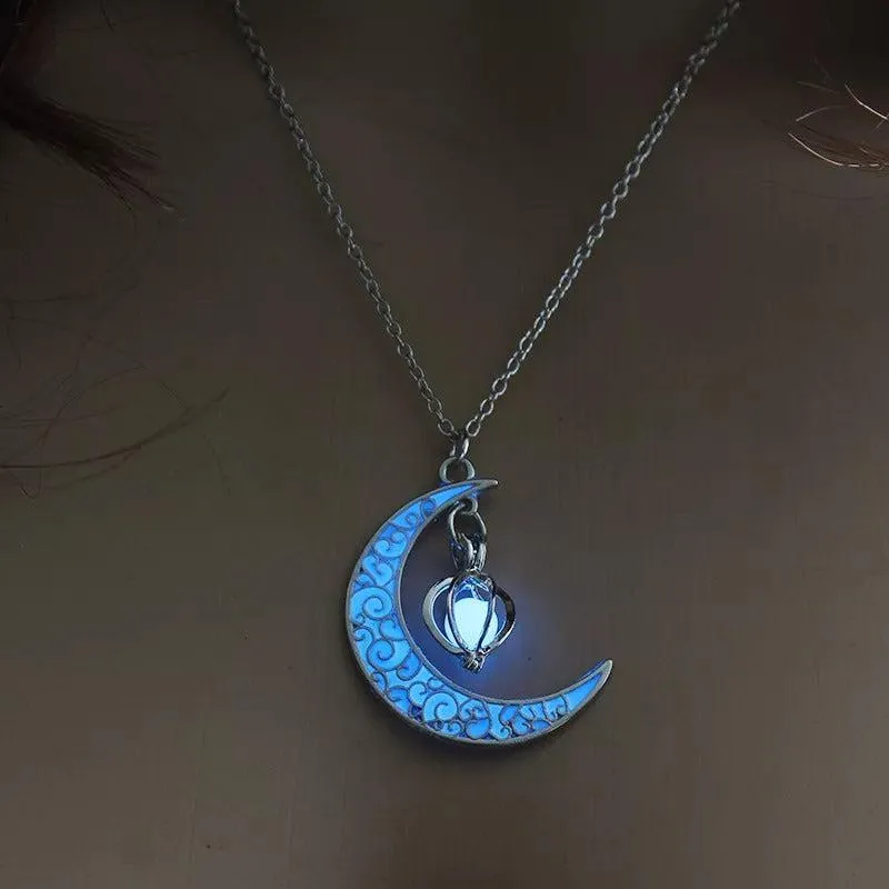 Illuminating Crescent Moon Pendant Necklace