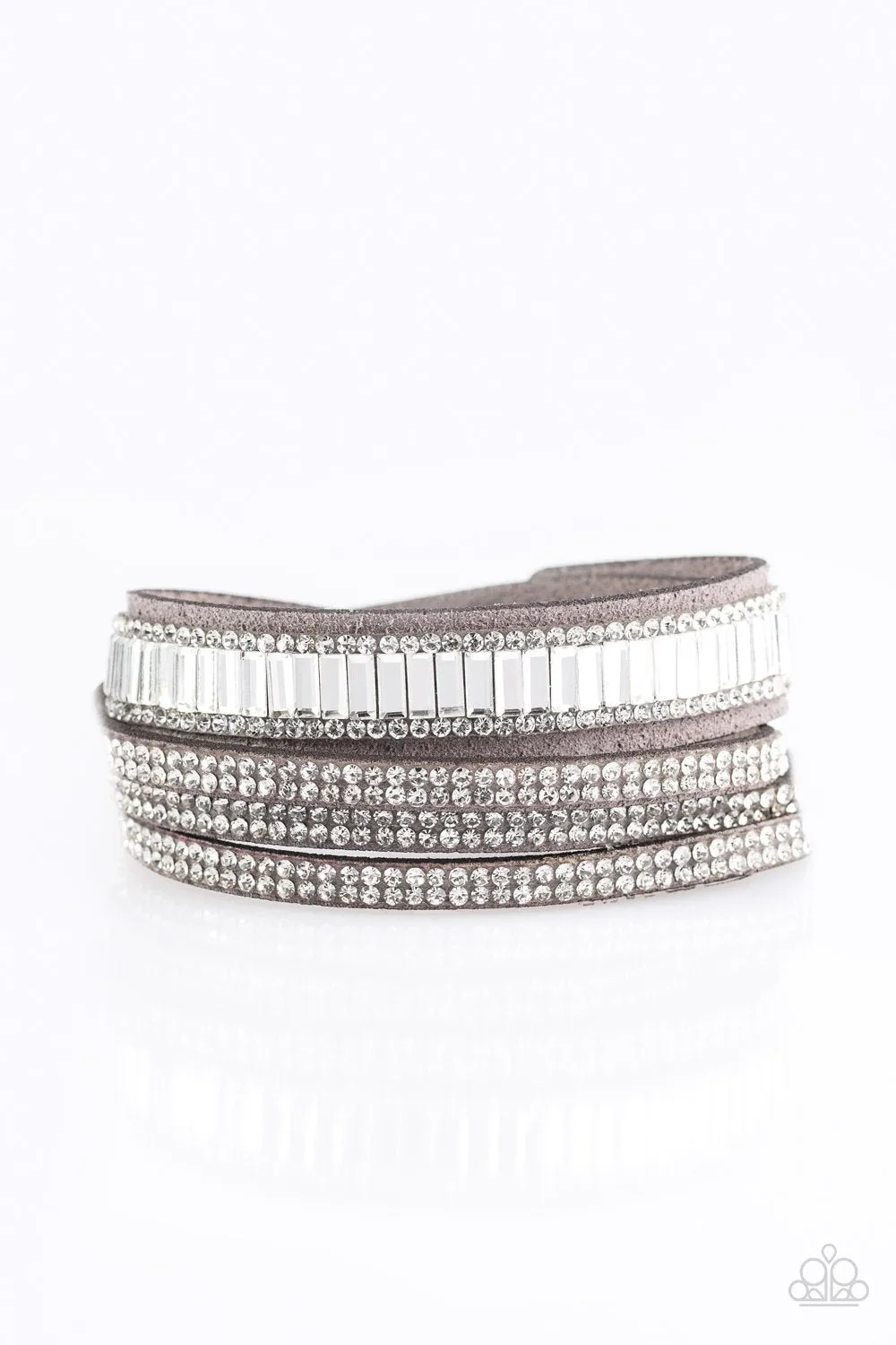 Paparazzi Bracelet ~ Just In SHOWTIME - Silver