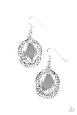 Paparazzi Earring ~ Queen Of Queens - White