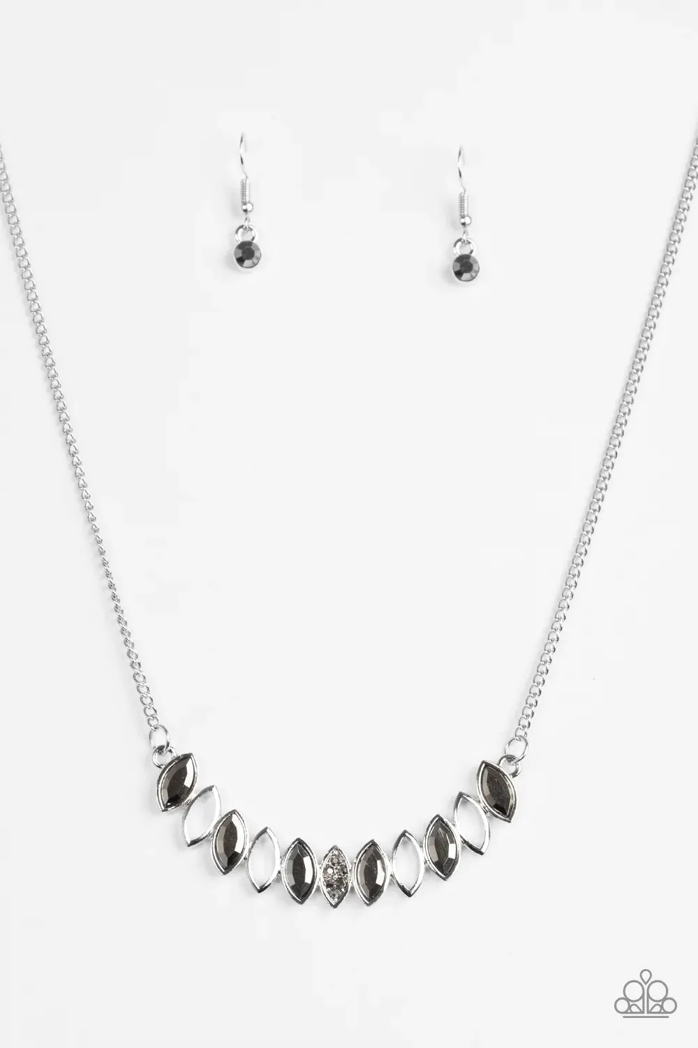 Paparazzi Necklace ~ Get Your Moneys Worth - Silver