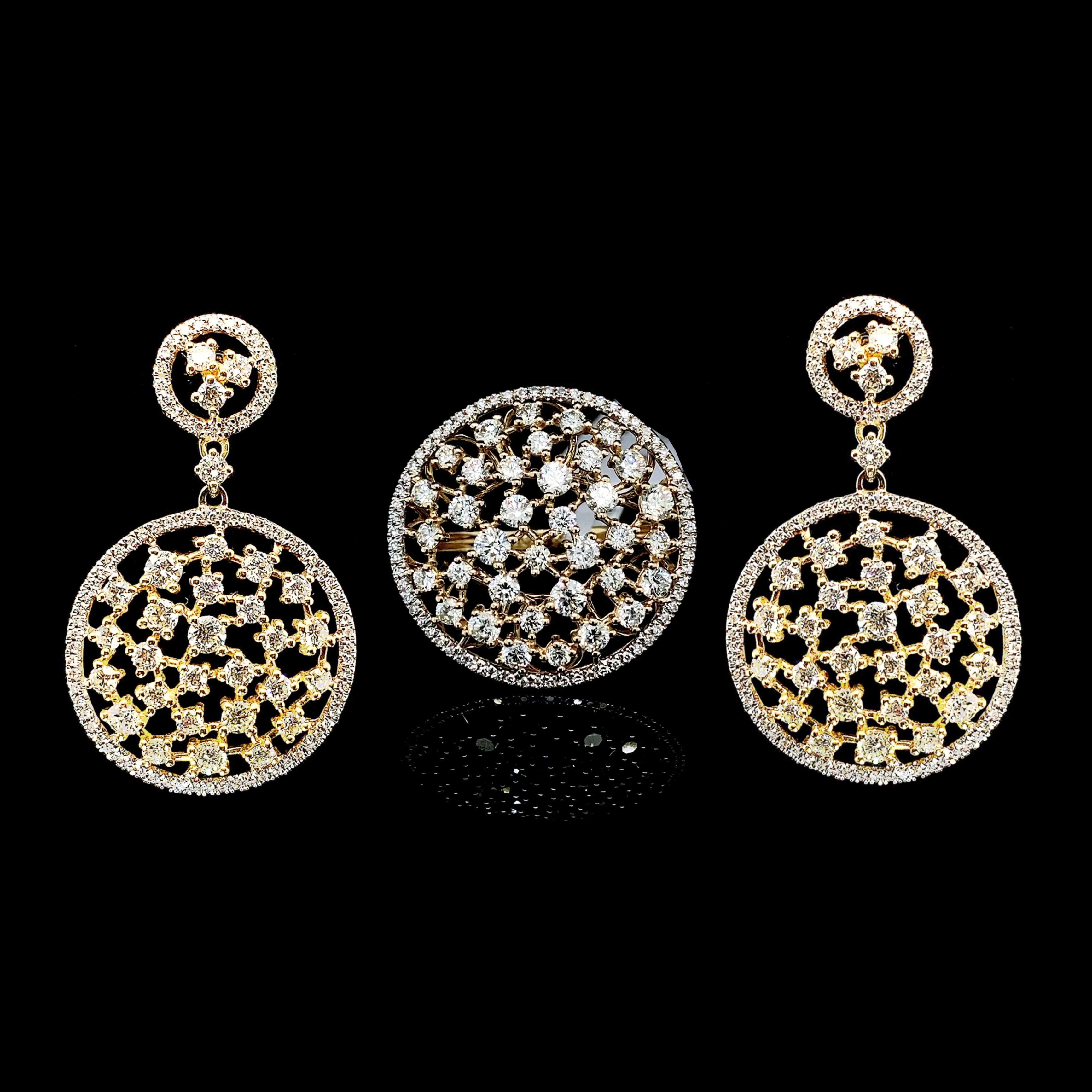 PREORDER | Golden Webbed Round Dangling Diamond Jewelry Set 14kt