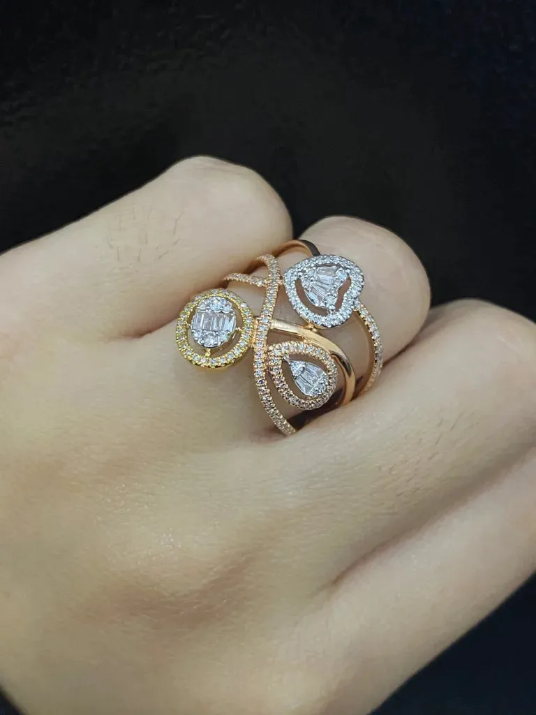 PREORDER | Multi-Tone Cluster Shape Diamond Ring 14kt